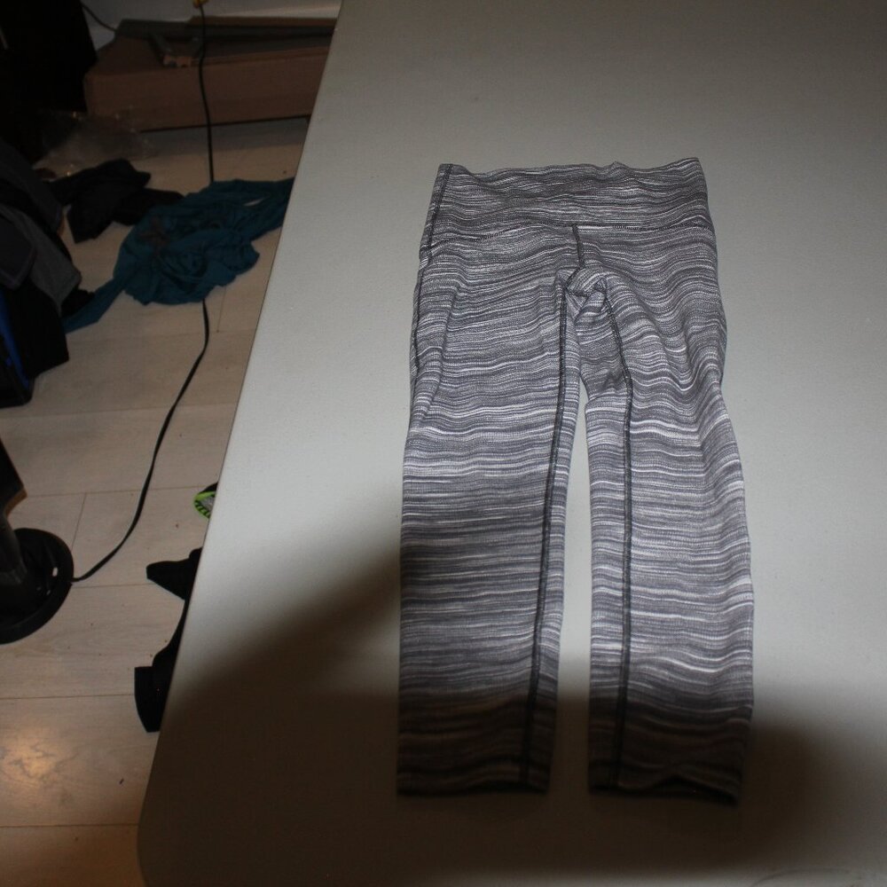 Grey Ivivva Leggings Size 6